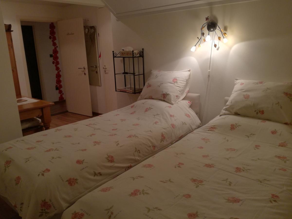 Neerpelt La Rose Bed & Breakfast エクステリア 写真