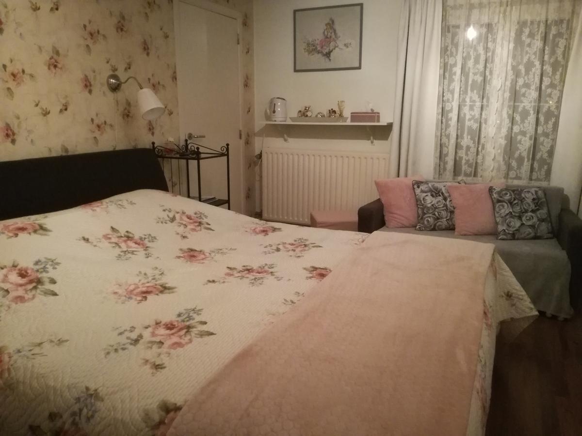 Neerpelt La Rose Bed & Breakfast エクステリア 写真