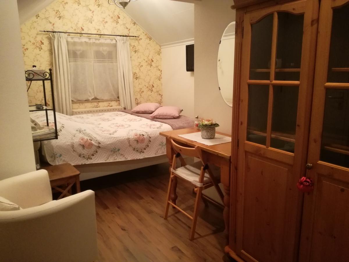 Neerpelt La Rose Bed & Breakfast エクステリア 写真
