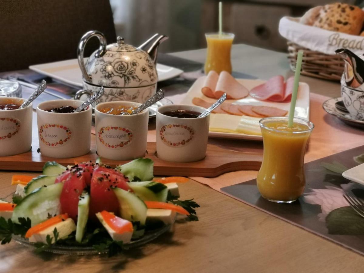 Neerpelt La Rose Bed & Breakfast エクステリア 写真