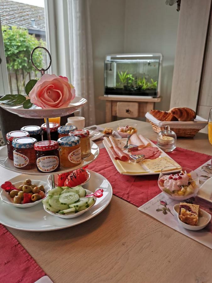 Neerpelt La Rose Bed & Breakfast エクステリア 写真